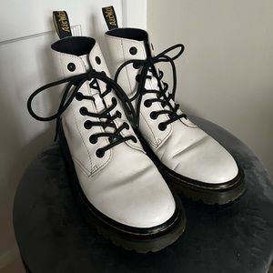 GREAT CONDITION: White Dr. Martens